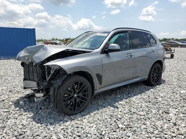 5UX13EU04S9Z39975 2025 BMW X5 - Image 1