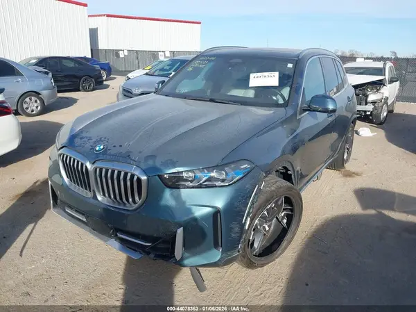 5UX13EU05R9W09921 2024 BMW X5 - Image 2