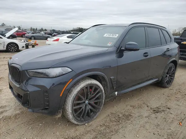 5UX13EU05S9W56291 2025 BMW X5 - Image 1