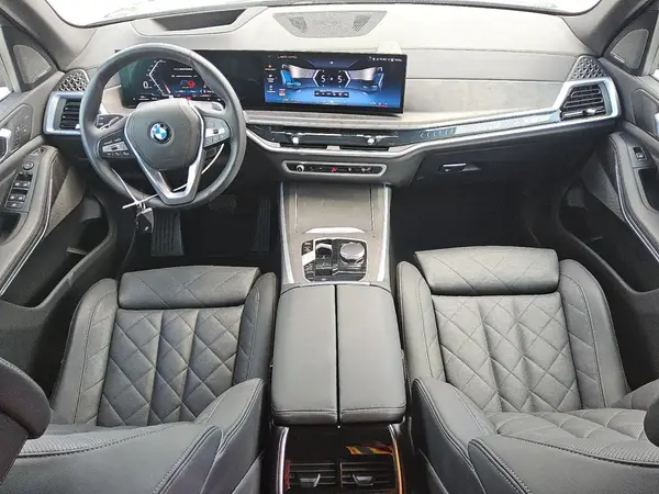 5UX13EU05S9X27974 2025 BMW X5 - Image 8