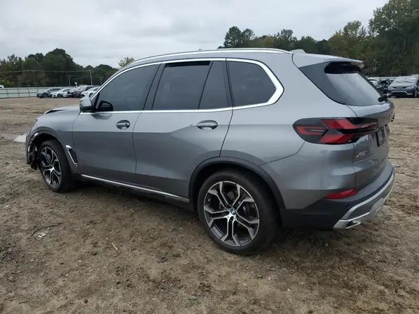 5UX13EU05S9X62000 2025 BMW X5 - Image 2