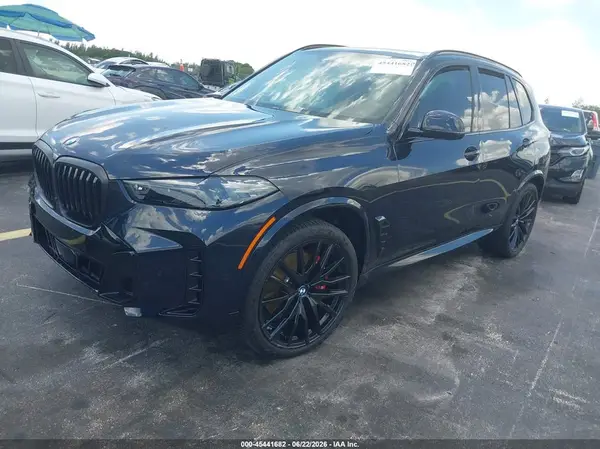 5UX13EU05T9256880 2026 BMW X5 - Image 2