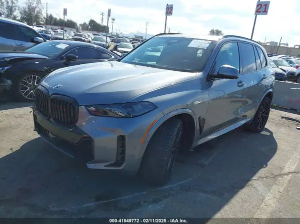 5UX13EU06R9S86320 2024 BMW X5 - Image 2