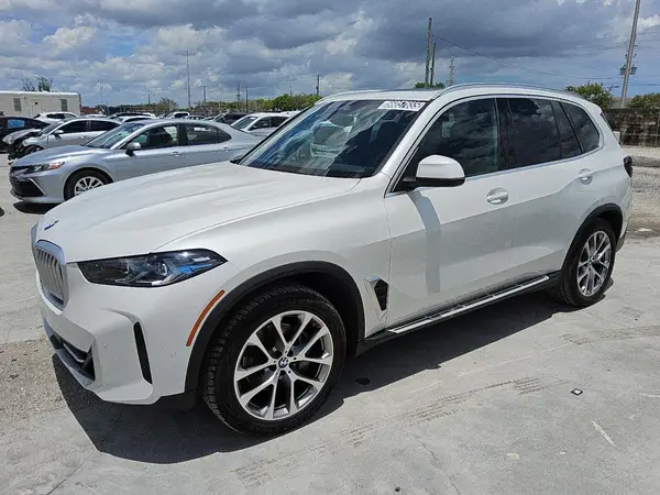 5UX13EU06R9U94360 2024 BMW X5 - Image 1