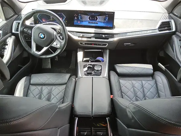 5UX13EU06R9U94360 2024 BMW X5 - Image 8