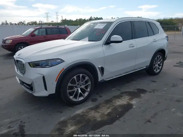 5UX13EU06R9V10220 2024 BMW X5 - Image 2