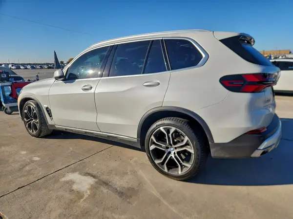 5UX13EU06R9V20701 2024 BMW X5 - Image 2