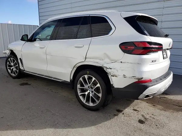 5UX13EU06R9V28703 2024 BMW X5 - Image 2
