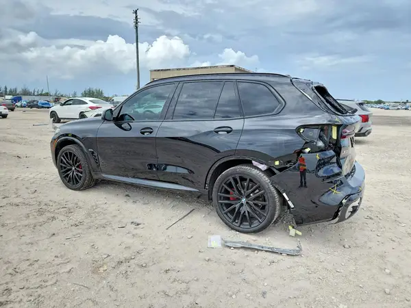 5UX13EU06S9005722 2025 BMW X5 - Image 2