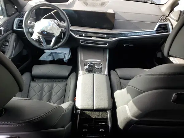 5UX13EU06S9W26538 2025 BMW X5 - Image 8
