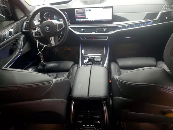 5UX13EU06S9W85699 2025 BMW X5 - Image 8