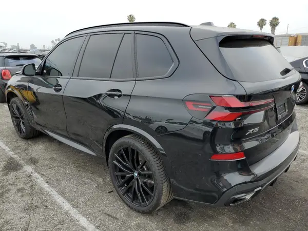 5UX13EU06S9Z19940 2025 BMW X5 - Image 2