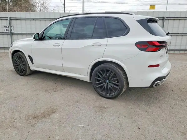 5UX13EU06T9052816 2026 BMW X5 - Image 2