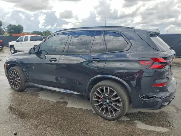 5UX13EU06T9102260 2026 BMW X5 - Image 2