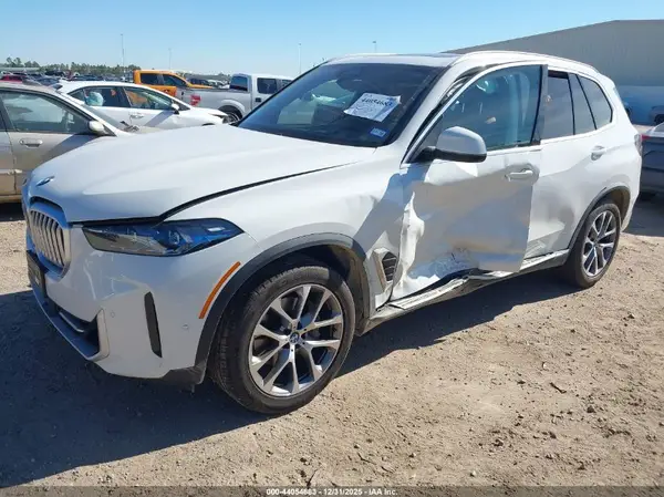 5UX13EU06T9145397 2026 BMW X5 - Image 2