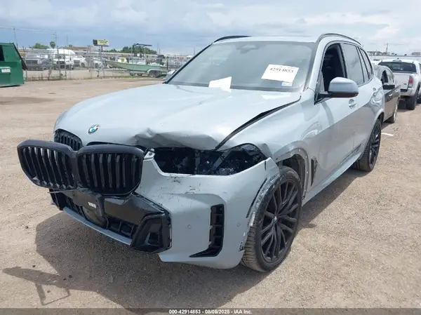 5UX13EU07R9S99822 2024 BMW X5 - Image 2