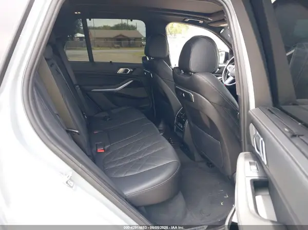 5UX13EU07R9S99822 2024 BMW X5 - Image 8