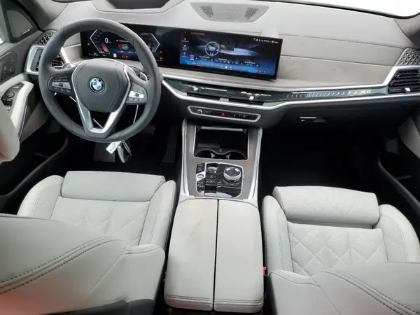 5UX13EU07R9U06500 2024 BMW X5 - Image 8