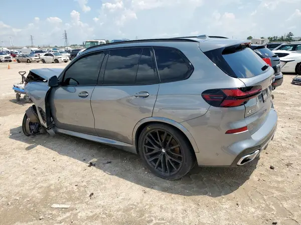 5UX13EU07R9V02935 2024 BMW X5 - Image 2