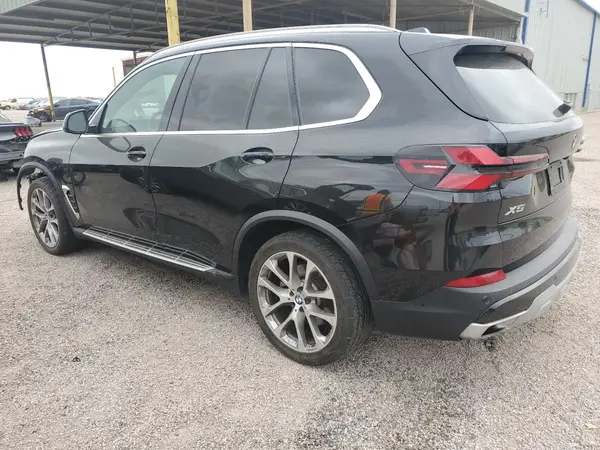 5UX13EU07R9V10470 2024 BMW X5 - Image 2