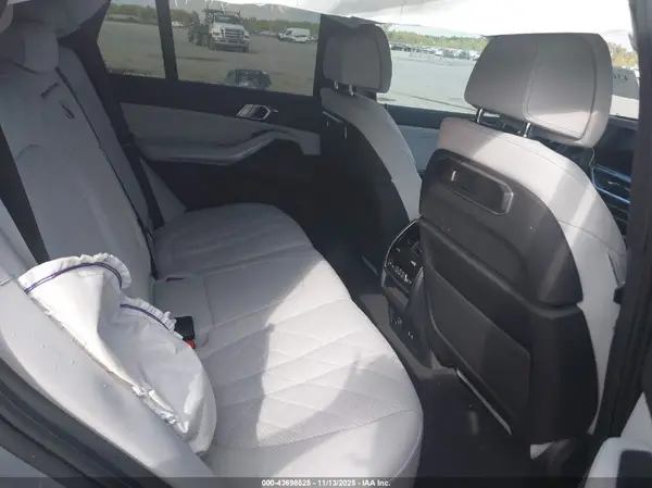 5UX13EU07R9V80745 2024 BMW X5 - Image 8