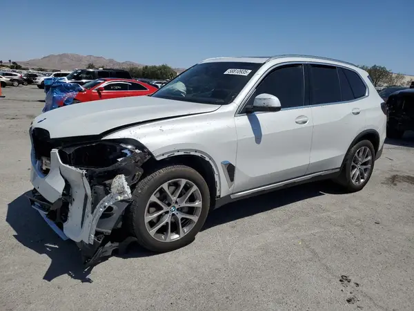 5UX13EU07R9W19060 2024 BMW X5 - Image 1