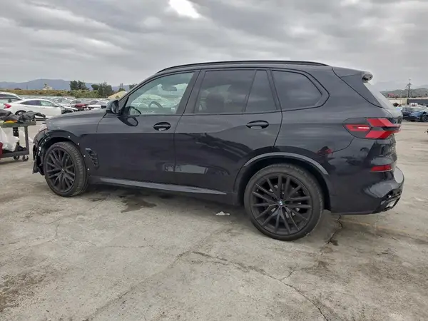 5UX13EU07T9027245 2026 BMW X5 - Image 2