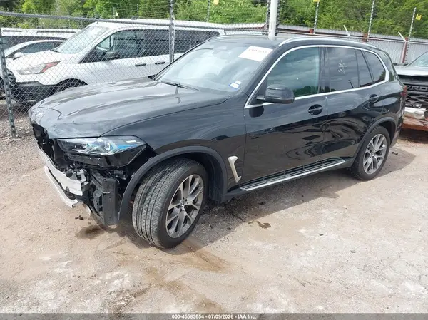 5UX13EU07T9052842 2026 BMW X5 - Image 2