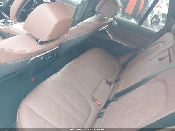 5UX13EU07T9113462 2026 BMW X5 - Image 8