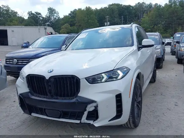 5UX13EU07T9113994 2026 BMW X5 - Image 2
