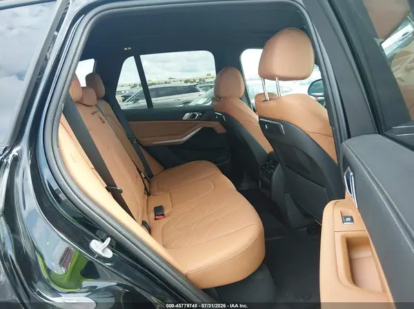 5UX13EU08R9T80196 2024 BMW X5 - Image 8