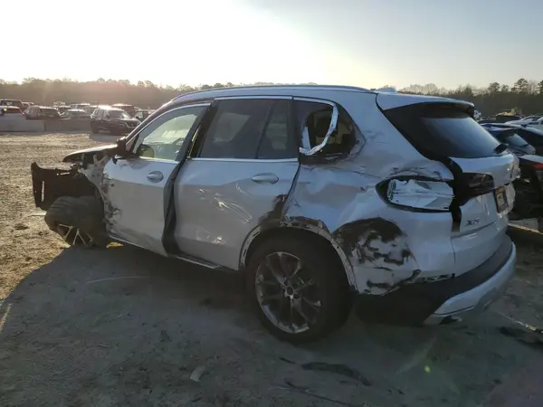 5UX13EU08S9W29831 2025 BMW X5 - Image 2