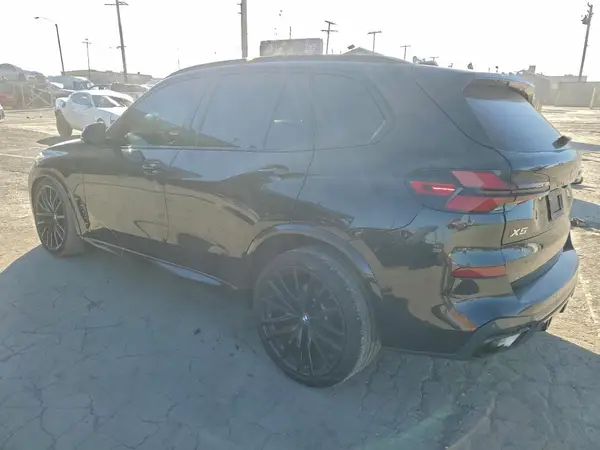 5UX13EU08S9W57886 2025 BMW X5 - Image 2