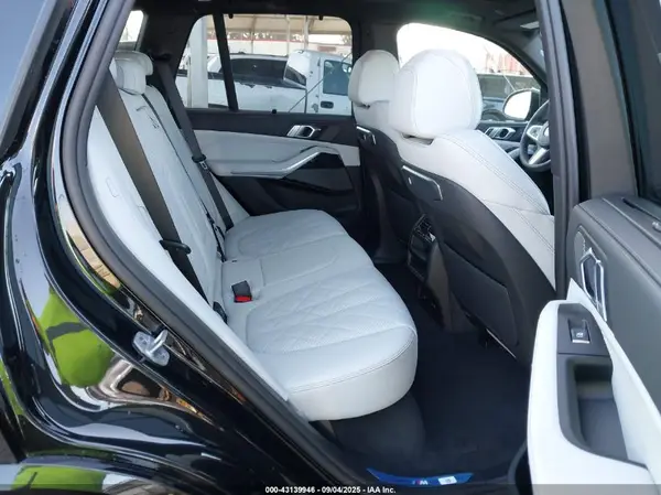 5UX13EU08T9120291 2026 BMW X5 - Image 8