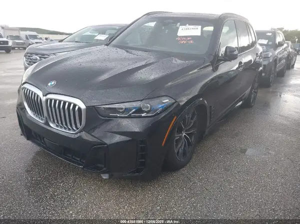 5UX13EU08T9195217 2026 BMW X5 - Image 2