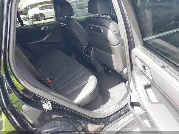 5UX13EU08T9268733 2026 BMW X5 - Image 8