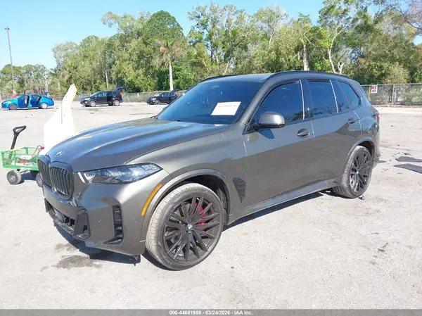 5UX13EU08T9280817 2026 BMW X5 - Image 2