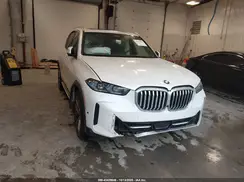 5UX13EU09R9T47935 2024 BMW X5