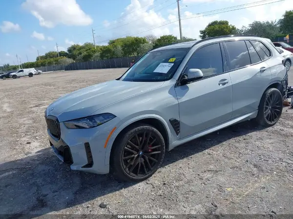 5UX13EU09R9V10745 2024 BMW X5 - Image 2