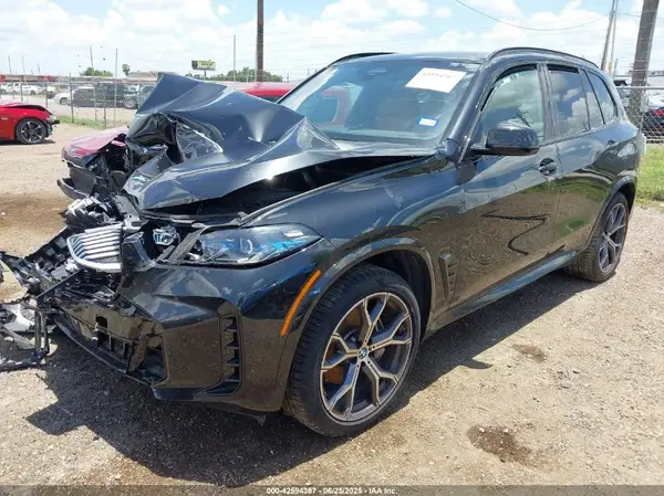 5UX13EU09S9Y75478 2025 BMW X5 - Image 2