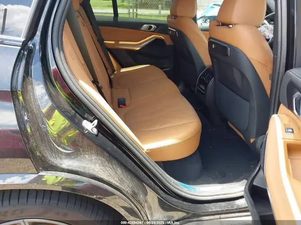 5UX13EU09S9Y75478 2025 BMW X5 - Image 8