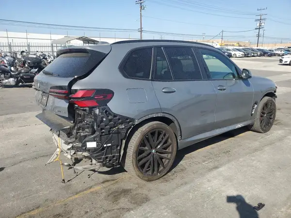 2024 BMW X5 COPART lot 62930815 auction photo 3