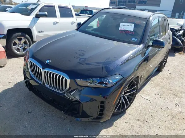 5UX13EU0XR9T10361 2024 BMW X5 - Image 2
