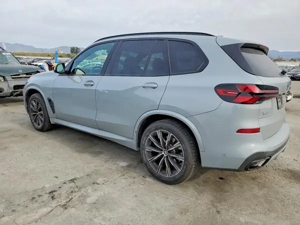 5UX13EU0XR9T45532 2024 BMW X5 - Image 2