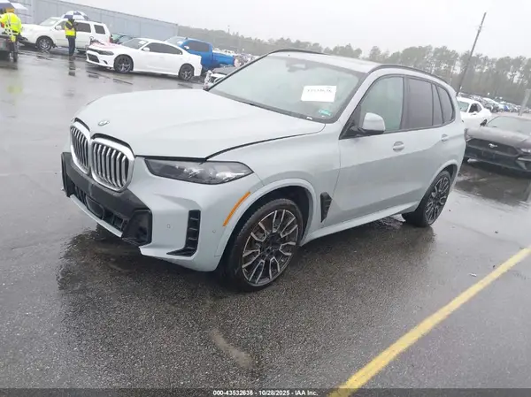 5UX13EU0XR9U23727 2024 BMW X5 - Image 2