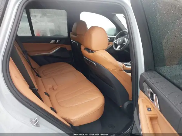 5UX13EU0XR9U23727 2024 BMW X5 - Image 8