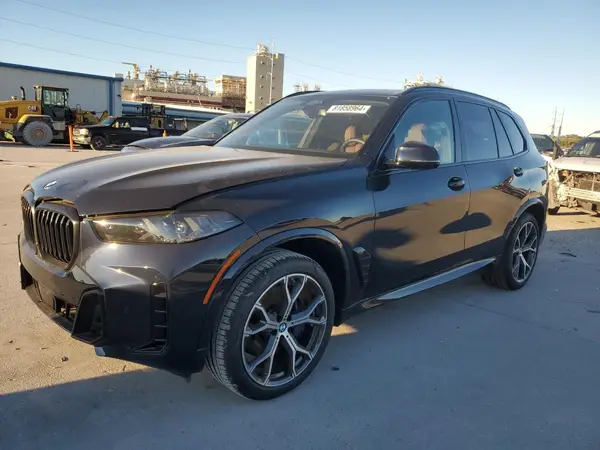 5UX13EU0XS9W89190 2025 BMW X5 - Image 1
