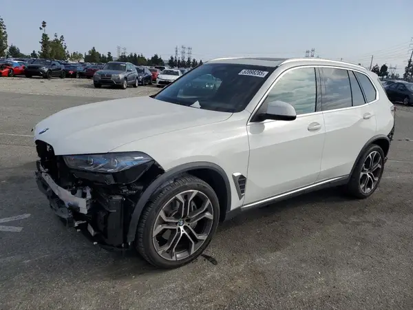 5UX13EU0XS9X31907 2025 BMW X5 - Image 1