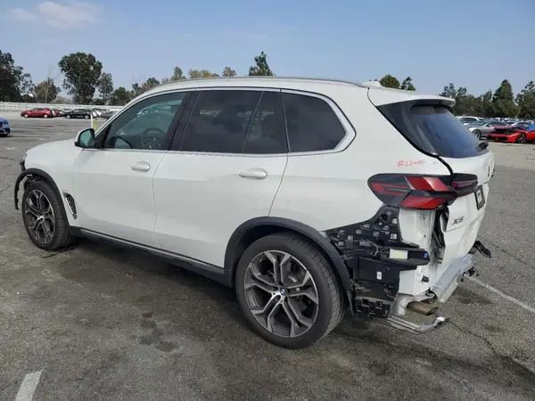 5UX13EU0XS9X31907 2025 BMW X5 - Image 2
