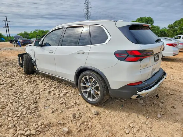 5UX13EU0XT9165040 2026 BMW X5 - Image 2